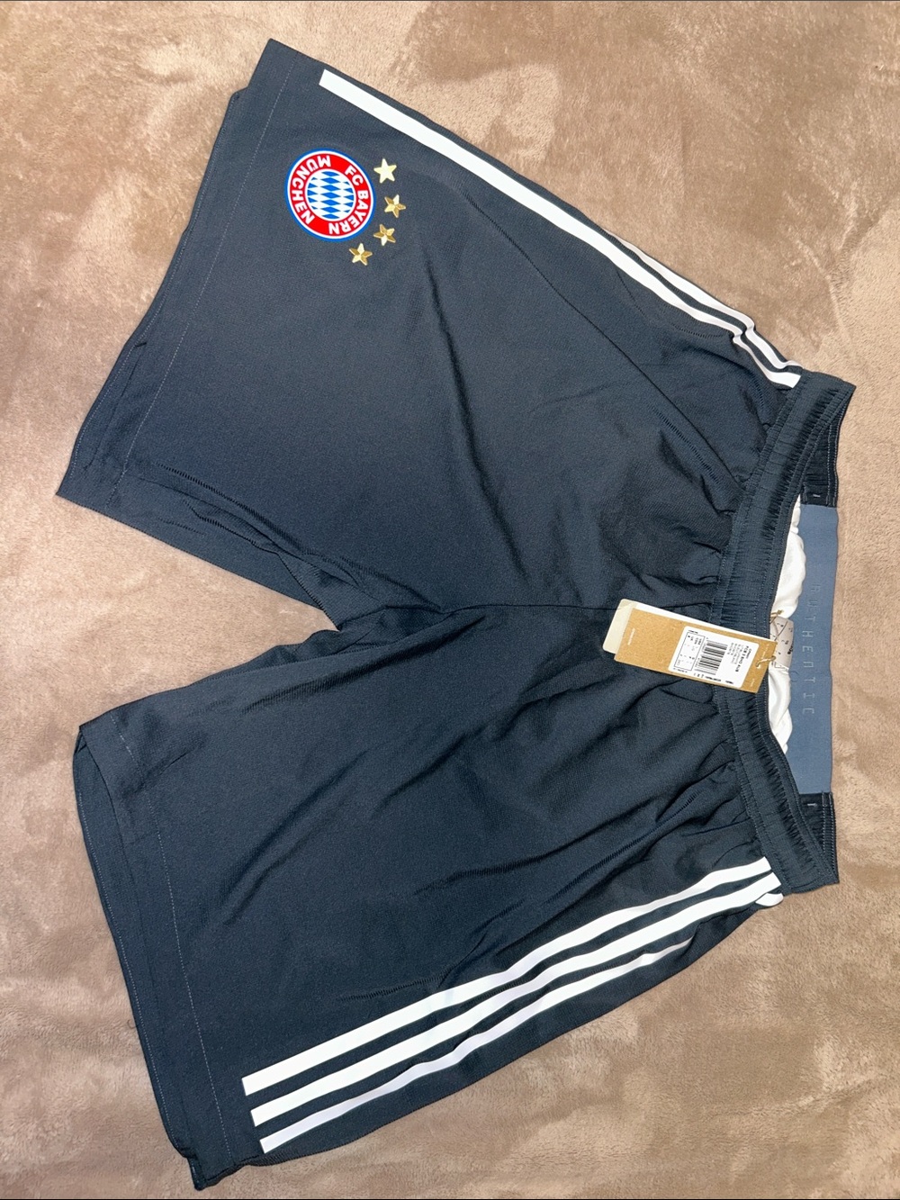 FC Bayern Munchen 2017-18 Third Kit Shorts Authentic Utility Blue Size L NWT